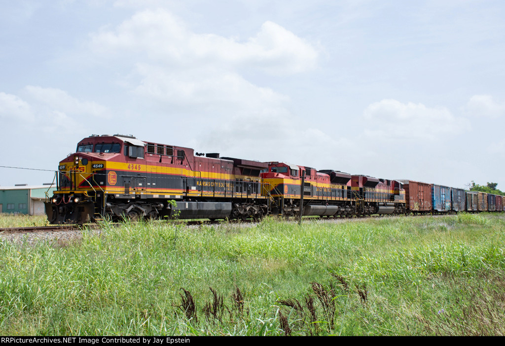 A southbound KCS train accelerates towards Laredo 